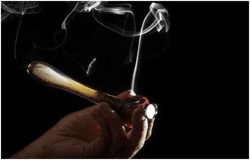 Why You Should Not Smoke Resin 3 Smoking Marijuana Pipe